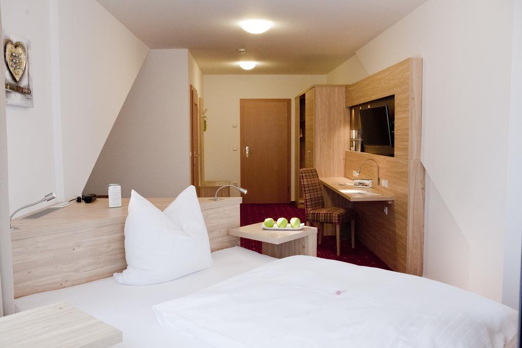 Edelfinger Hof Hotel Bad Mergentheim Room photo
