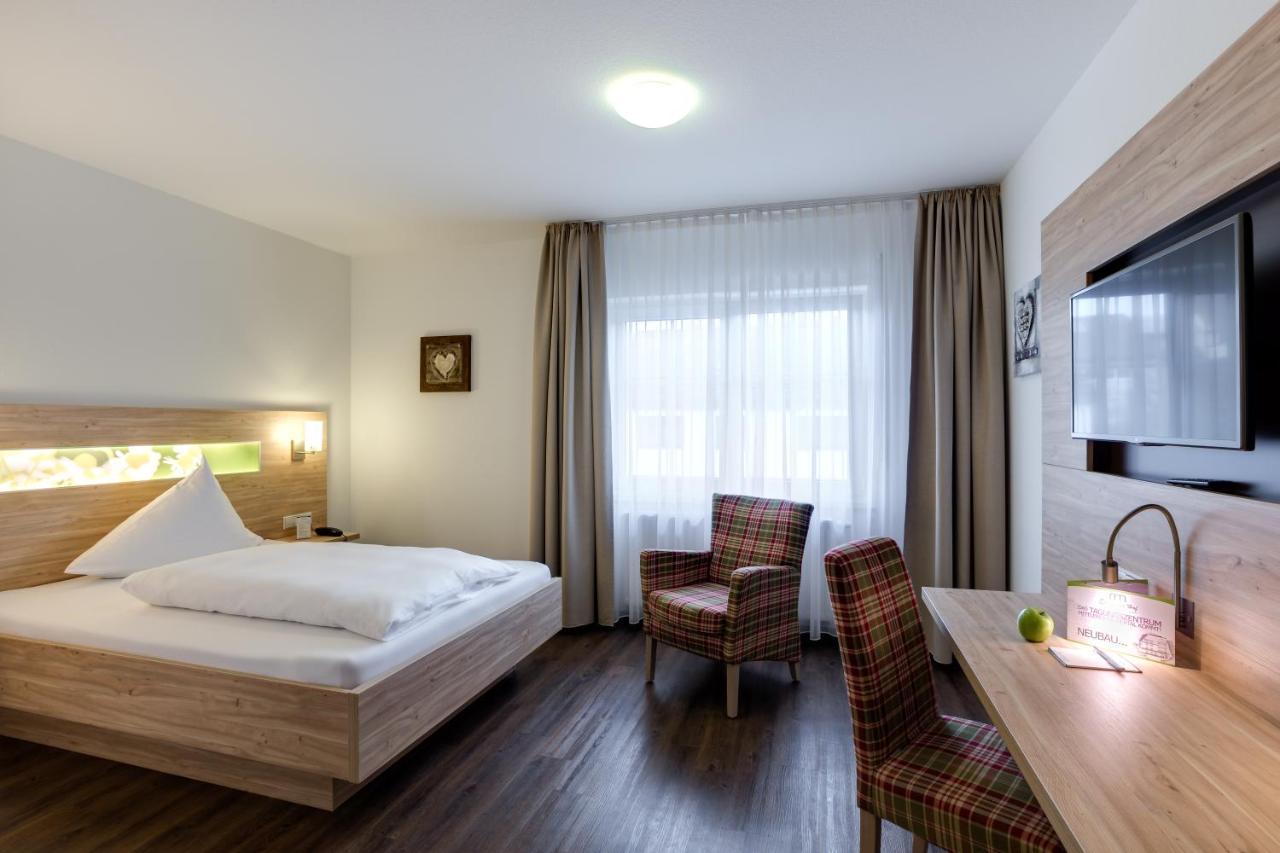 Edelfinger Hof Hotel Bad Mergentheim Exterior photo